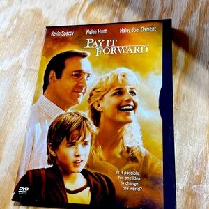 Pay it forward DVD